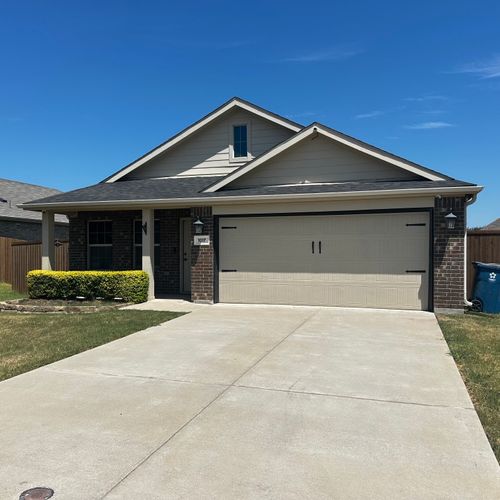 1017 Skyline Dr, Hutchins, TX, 75141-4156 | Card Image