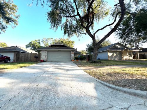 14014 Clear Forest Dr, Sugar Land, TX, 77498-1779 | Card Image
