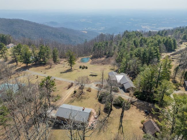 27 Glenn Pine Ln, House other with 3 bedrooms, 3 bathrooms and null parking in Fancy Gap VA | Image 60