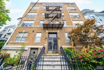 42-44 Prospect Street, Home with 3 bedrooms, 2 bathrooms and null parking in Jersey City NJ | Image 1