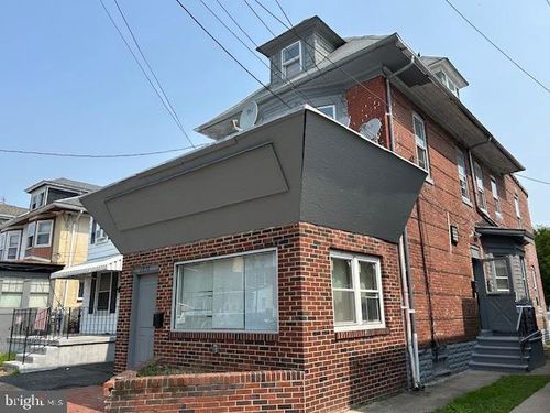 2070 S Broad St, HAMILTON, NJ, 08610-6079 | Card Image