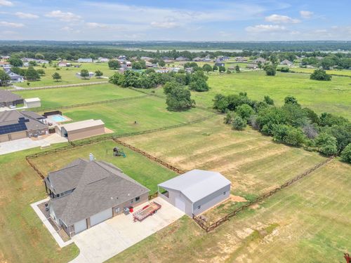 7609 Carter Ranch Rd, Azle, TX, 76020-7089 | Card Image