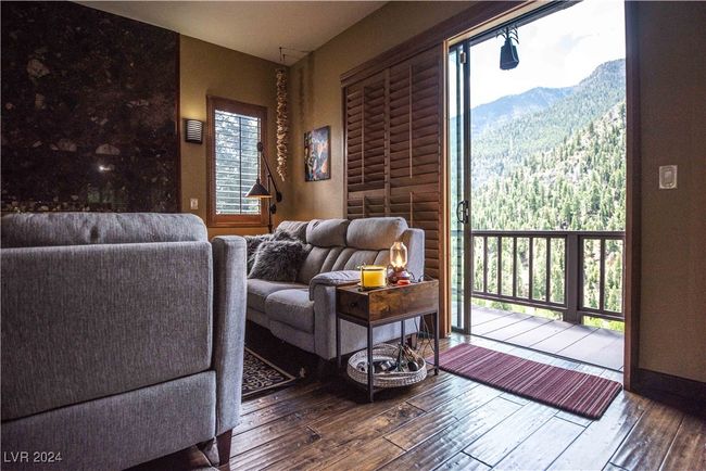 Living Room Balcony | Image 40