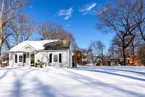 122 Samoset Ave, Mansfield, MA, 02048-2331 | Card Image