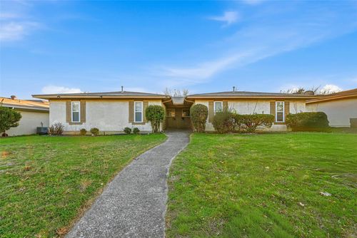 624 Taylor Ct, Duncanville, TX, 75137-2541 | Card Image