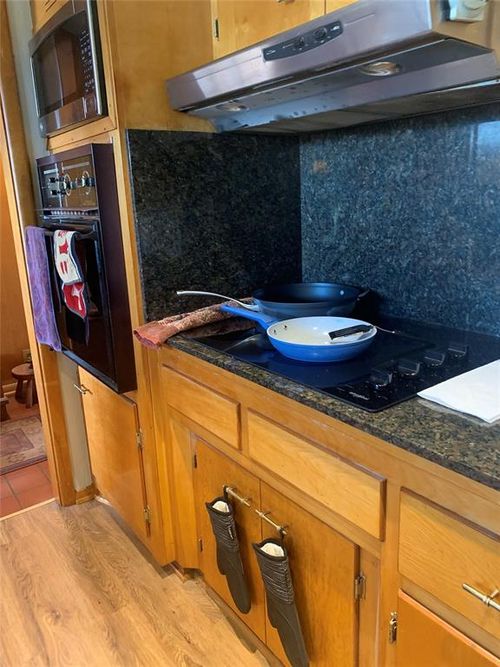 10071 State Highway 9, Fort Cobb, OK, 73038-2302 | Card Image