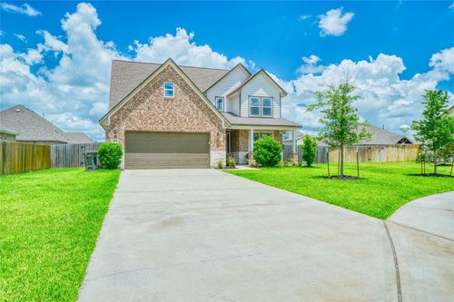 13510 Fallbrook Cir, Mont Belvieu, TX, 77535-1237 | Card Image
