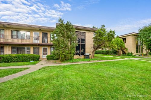 10-16 King Arthur Ct, Northlake, IL, 60164-1313 | Card Image