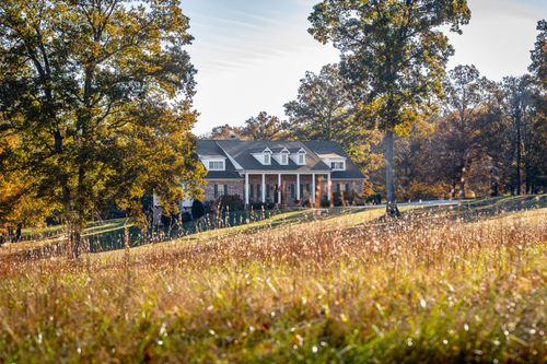 620 Williamson County Line Rd, Fairview, TN, 37062-7026 | Card Image