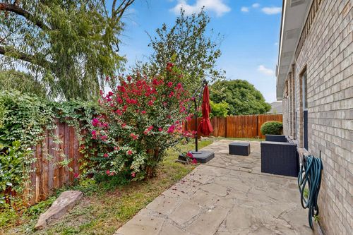 5032 Valley Village Dr, Fort Worth, TX, 76123-2860 | Card Image