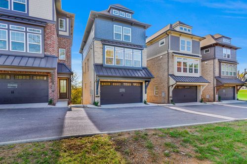 205 Daydreamer Ln, Nashville, TN, 37206-3142 | Card Image