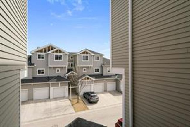 803 - 281 Cougar Ridge Dr Sw, Home with 3 bedrooms, 1 bathrooms and 2 parking in Calgary AB | Image 22
