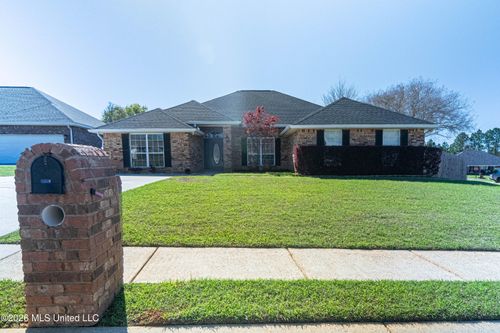 8062 Woodleigh Cv, Biloxi, MS, 39532-8583 | Card Image