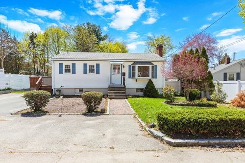 221 Anawan St, Brockton, MA, 02302-2401 | Card Image