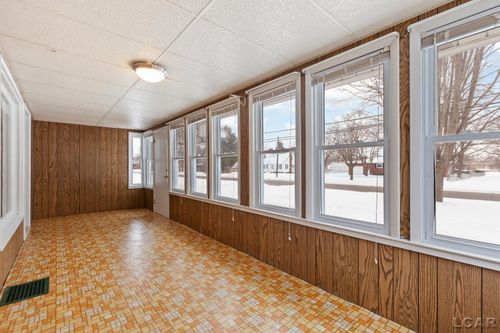 211 S Maumee Street, Tecumseh, MI, 49286 | Card Image