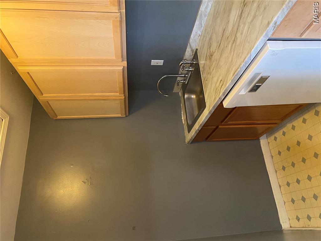 Commercial Sale in St Peters 5
