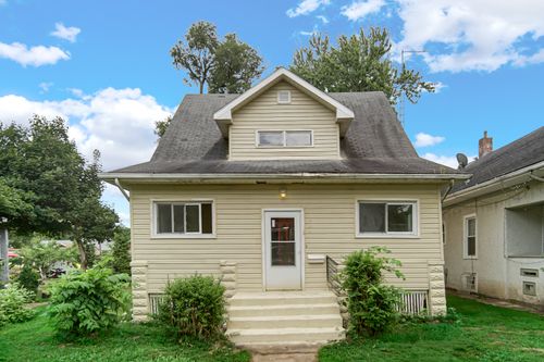 744 Elm Ave, Kankakee, IL, 60901-5426 | Card Image
