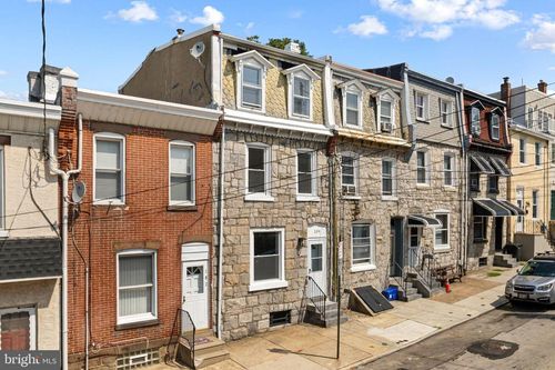 104 Seville St, PHILADELPHIA, PA, 19127-1812 | Card Image