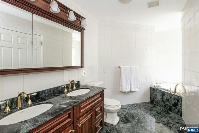 211 Lorraine Dr, House other with 6 bedrooms, 4 bathrooms and null parking in Berkeley Heights NJ | Image 20