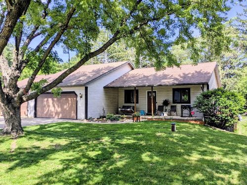 N7590 Island Drive, Wyocena, WI, 53901 | Card Image