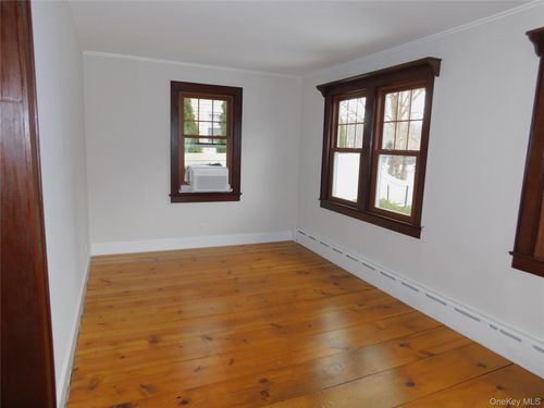 84 Cedar Rd, Wading River, NY, 11792-1312 | Card Image