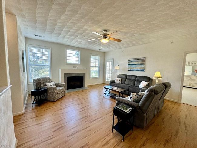 807 Turnberry Arch, House attached with 3 bedrooms, 2 bathrooms and null parking in Cape Charles VA | Image 4