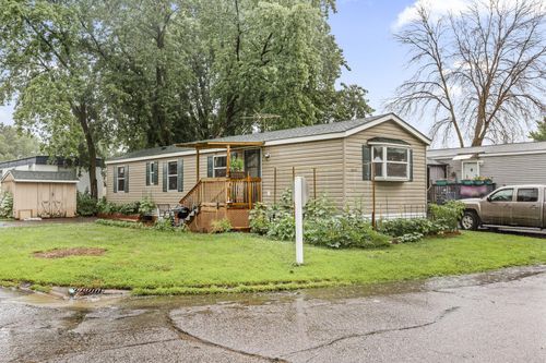 2401 Bison Dr, Maplewood, MN, 55119-3108 | Card Image