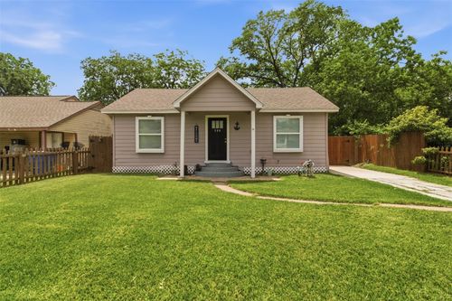 306 Center St, Pasadena, TX, 77506-2328 | Card Image