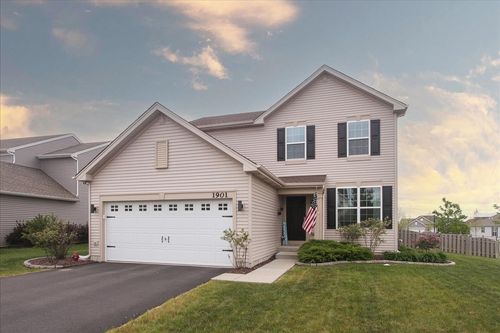 1901 Taos Ln, Volo, IL, 60020-2272 | Card Image