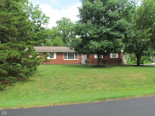 10145 Central Ave, Indianapolis, IN, 46280-1611 | Card Image