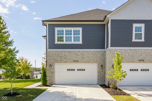 13723 W Voyager Dr, Fishers, IN, 46037-7821 | Card Image