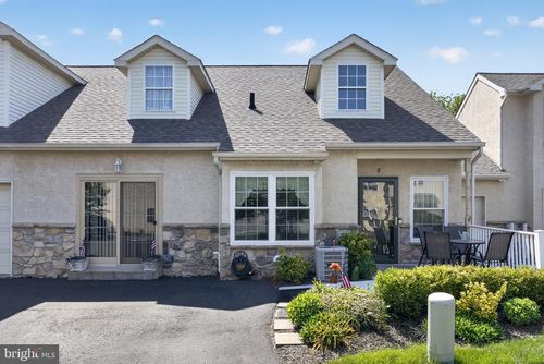 8-8 Stuart Dr, Norristown, PA, 19401-6510 | Card Image