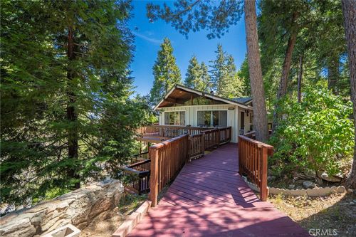 24495 Geneva Dr, Crestline, CA, 92325-9598 | Card Image