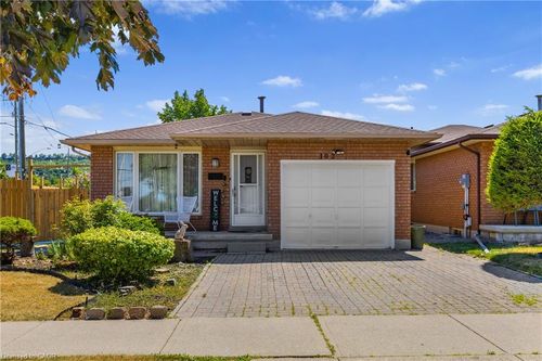 102 Juniper Dr, Stoney Creek, ON, L8E4G6 | Card Image