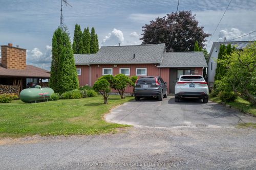 6800 St Francis Lane, Summerstown, ON, K0C2E0 | Card Image