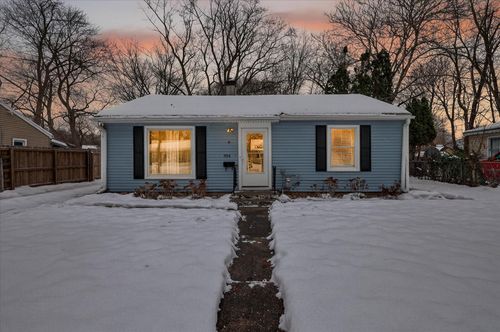 1014 Hall St, Albion, MI, 49224-1430 | Card Image