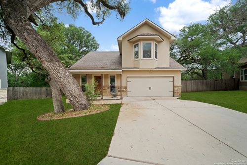 635 Bluffside Dr, New Braunfels, TX, 78130-3300 | Card Image