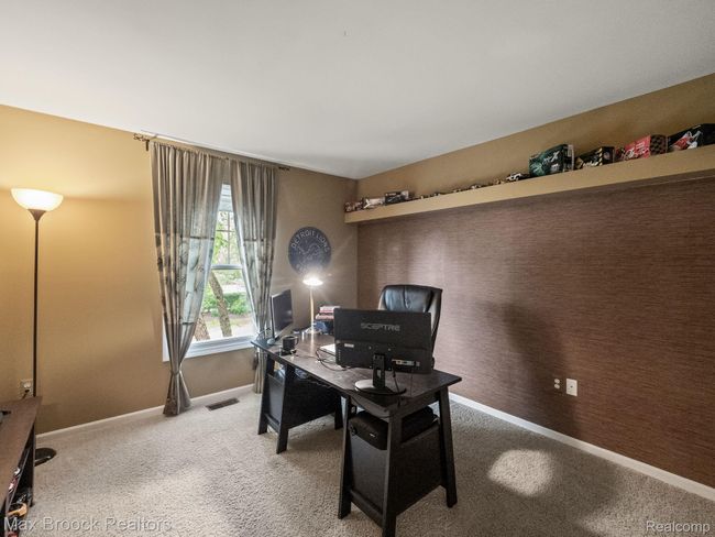 24-web-or-mls-P2277243.jpg | Image 23