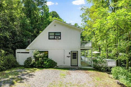 53 Hackberry Ln, Waynesville, NC, 28785-9372 | Card Image