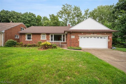 1597 E 230th St, Euclid, OH, 44117-2013 | Card Image