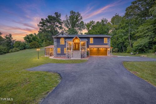 2100 Longreen Rd, Kingsport, TN, 37660-5055 | Card Image