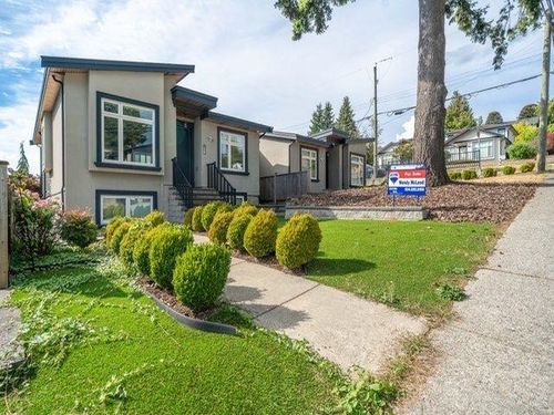 8227 Royal Oak Ave, Burnaby, BC, V5J4L1 | Card Image