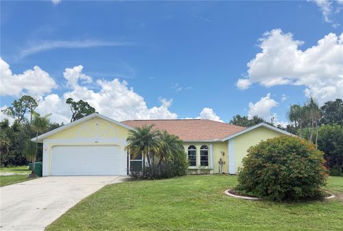 831 Columbia St, PORT CHARLOTTE, FL, 33948-3530 | Card Image