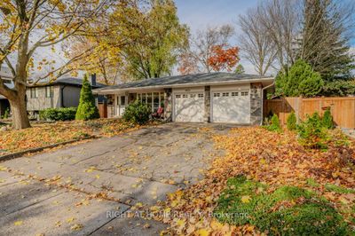 4455 Rogers Rd, House other with 3 bedrooms, 2 bathrooms and 4 parking in Burlington ON | Image 2