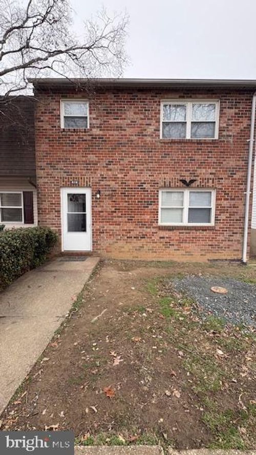 819 Sledgehammer Dr, FREDERICKSBURG, VA, 22405-1243 | Card Image
