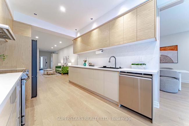 9 Neeley Rd, House attached with 5 bedrooms, 4 bathrooms and 3 parking in Markham ON | Image 9