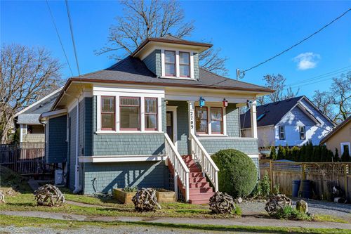 2709 Cedar Hill Rd, Victoria, BC, V8T3H3 | Card Image