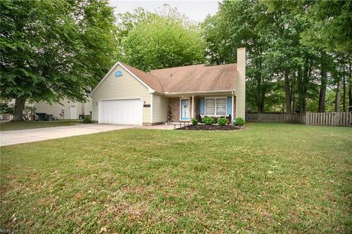 235 Dunn Cir, Hampton, VA, 23666-5664 | Card Image