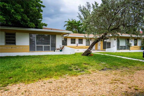 1-1812 Ne 20th Ave, Fort Lauderdale, FL, 33305-2570 | Card Image