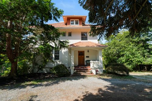 845 Ocean Ave, New London, CT, 06320-3013 | Card Image